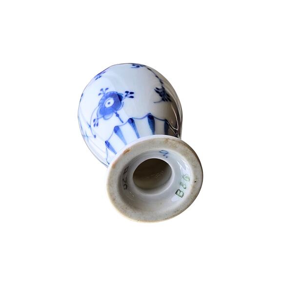 Vintage Bing & Grondahl Traditional Blue Fluted Pepper Shaker - Picture 6 of 10